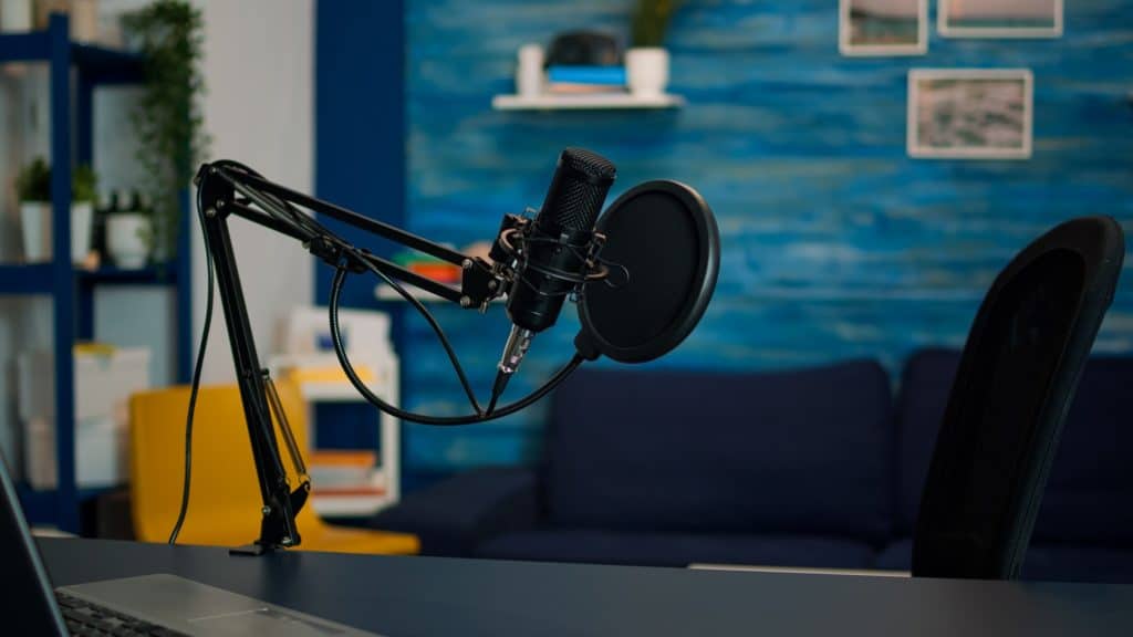 Station for recording and speaking during podcast